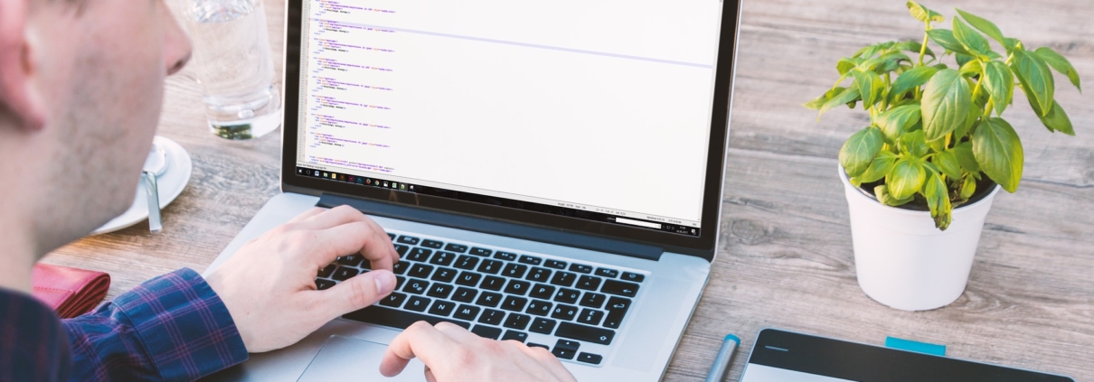 How-To-Effectively-Hire-and-Manage-Software-Developers