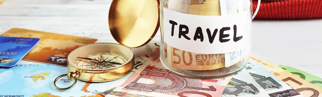 Glas mit Urlaubsgeld