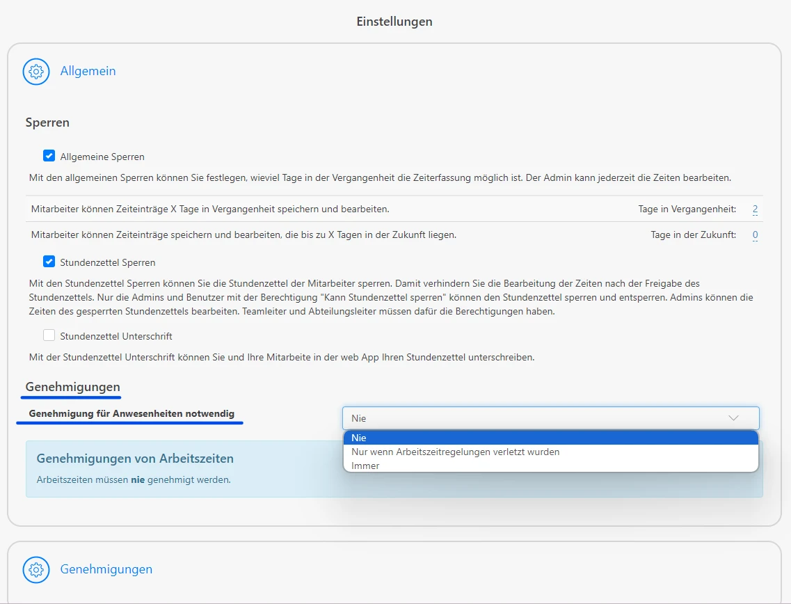 Eine Einstellungsseite zeigt Optionen zum Sperren von Zeiteinträgen, einschließlich allgemeiner Sperren und der Sperrung von Stundenzetteln. Es gibt auch Einstellungen zur Genehmigung von Abwesenheiten und Arbeitszeiten.
